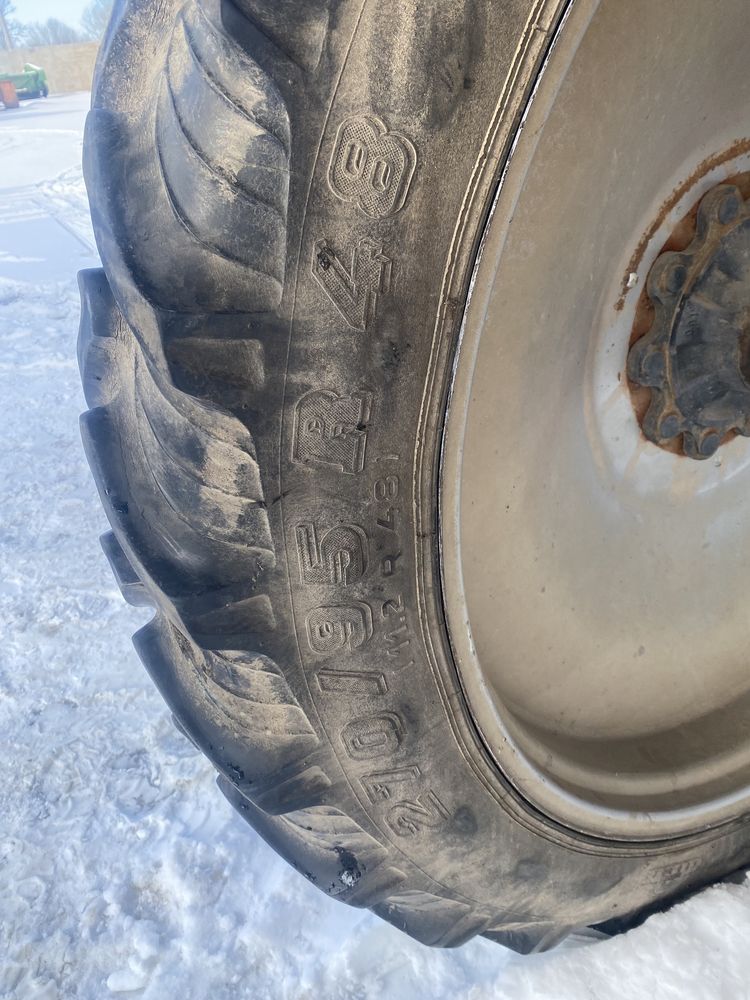 Шины на опрыскиватель 270/95 R48