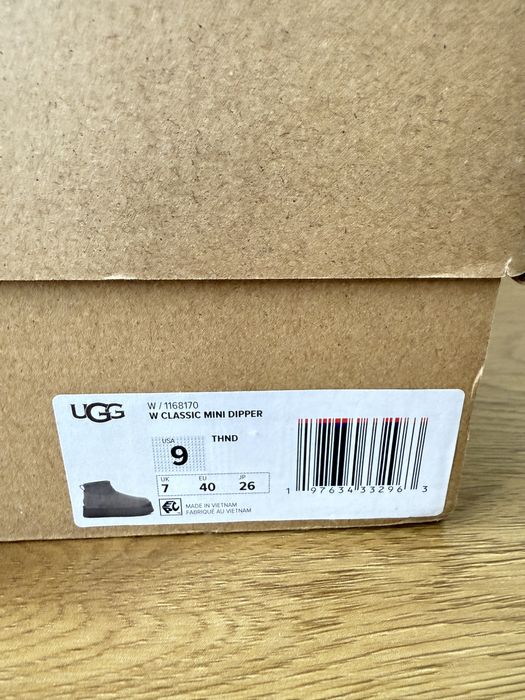 Зимові чоботи оригінал UGG classic mini dipper 40