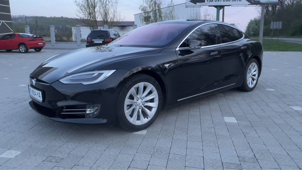 Tesla S 2018 Європа 75D 4*4