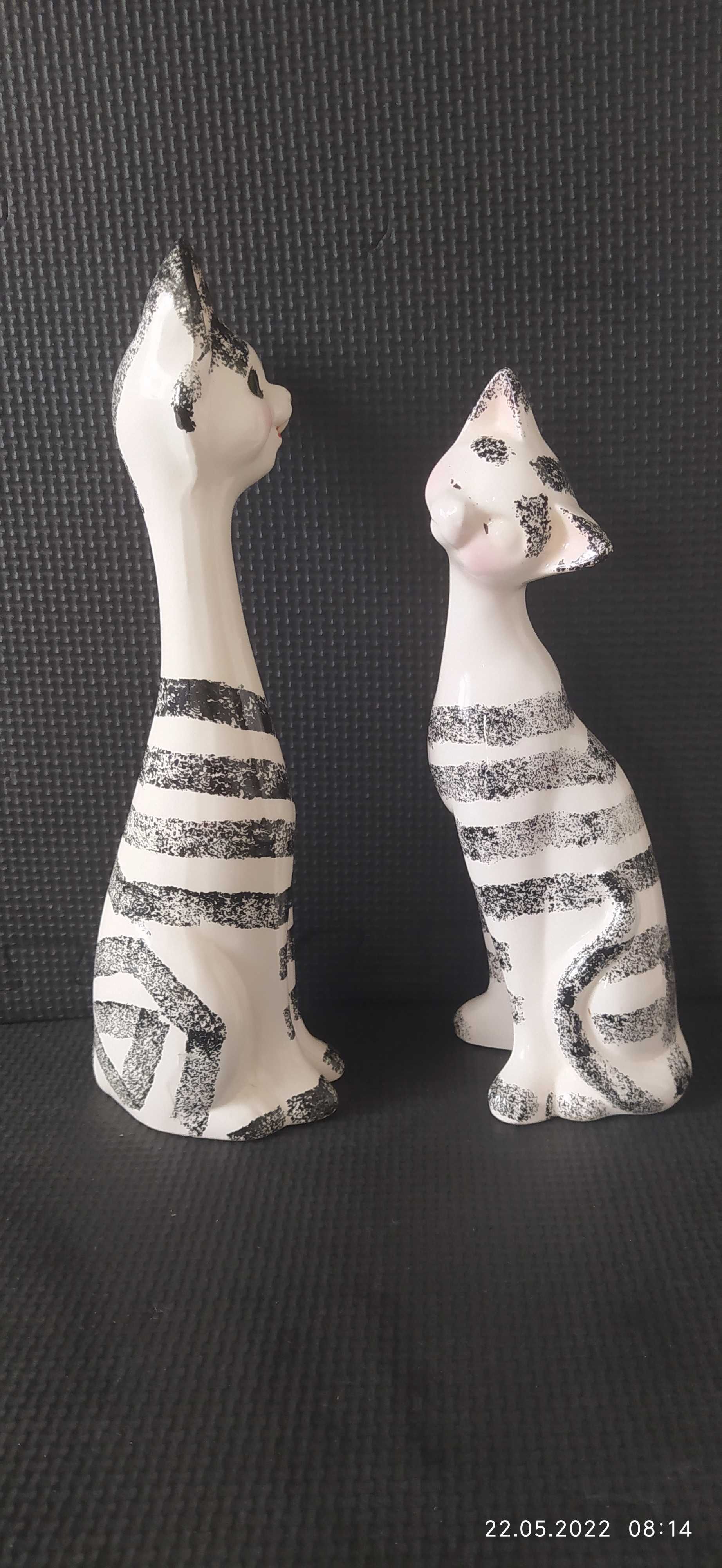 Kotki, koty rzeźby porcelanowe