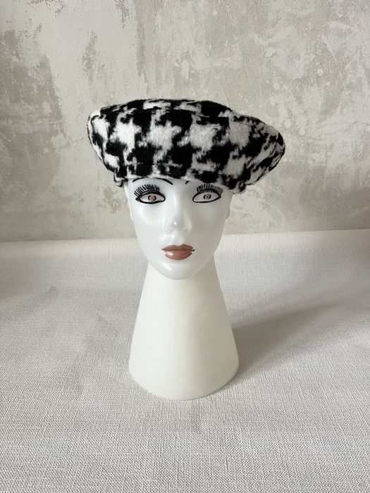 Берет зі штучного хутра M-L