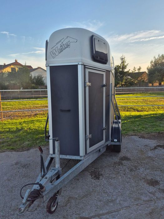 Przyczepa do przewozu koni Weijer DMC 1300