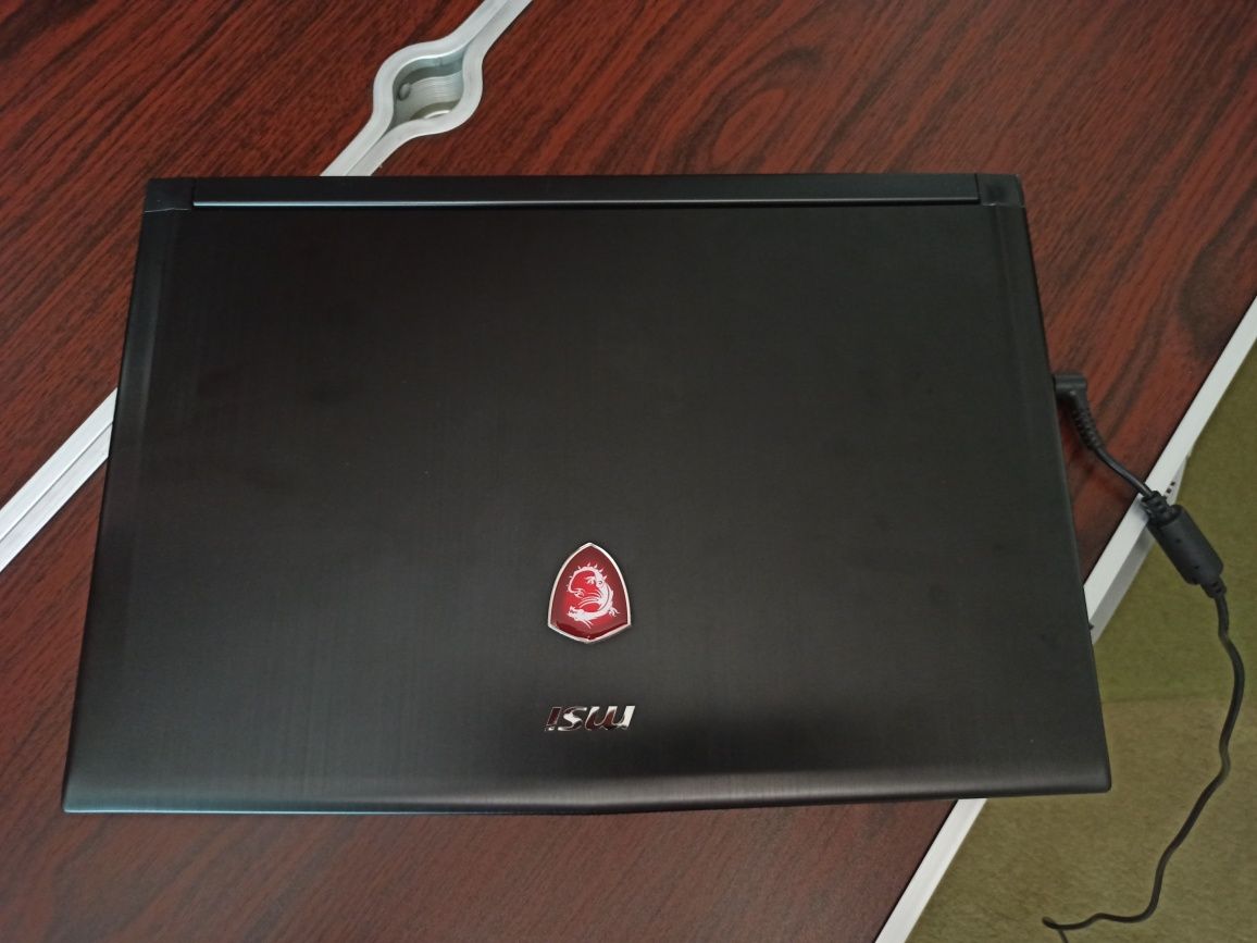 Срочно!Ноутбук MSI GS73VR
