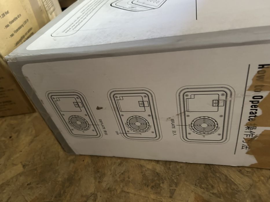 Матрац зі встроєним насосом