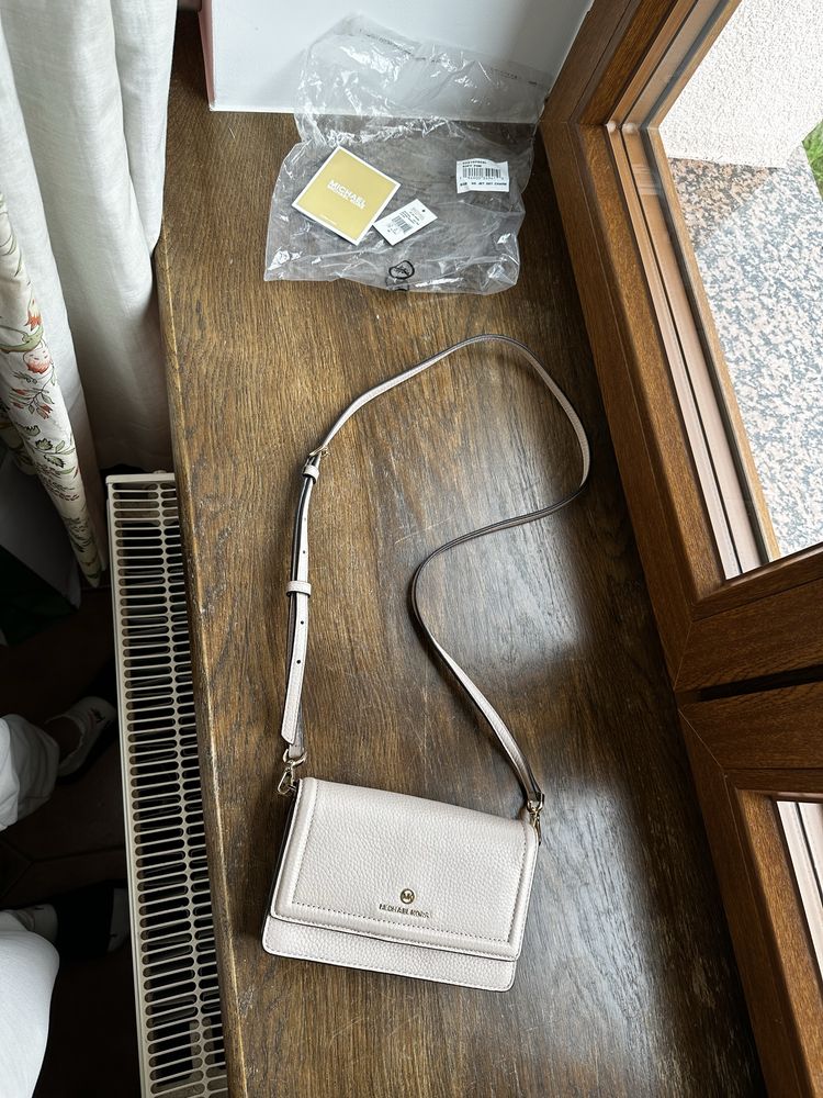 Pudrowa Torebka Michael Kors Portfel Telefon