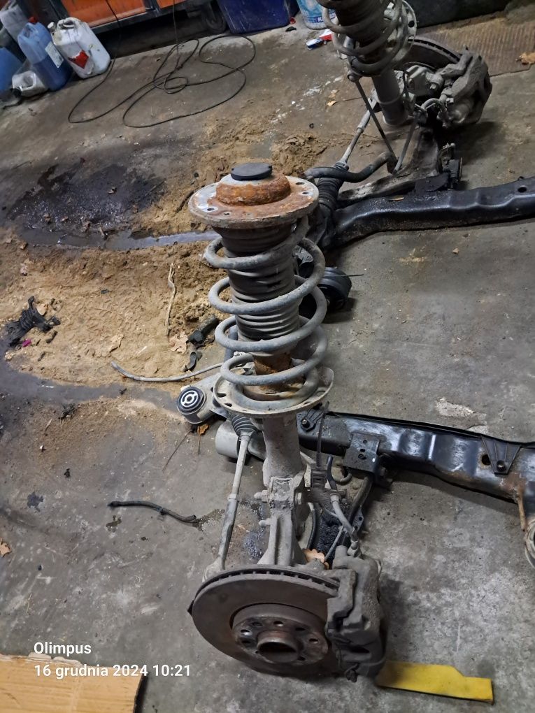Opel Vectra C 1.9Cdti  sanki,wózek,zwrotnica,zacisk,wachacz,sprezyna