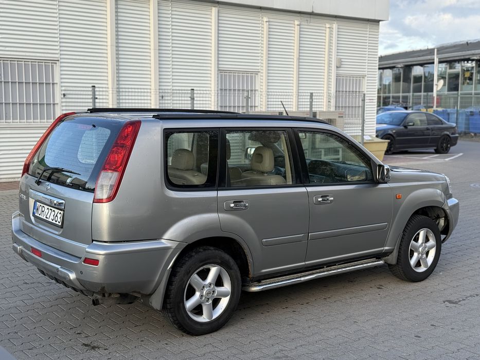 Nissan x-trail 2.0 bezyna!! Automat!! 4x4!!