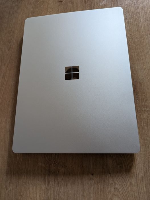 Microsoft Surface Laptop Go i5/8GB/256 Platynowy