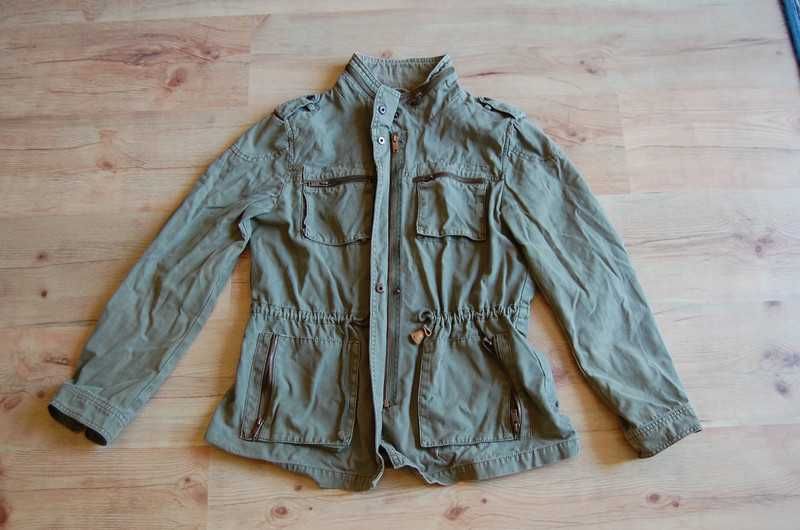 Stylowa kurtka khaki