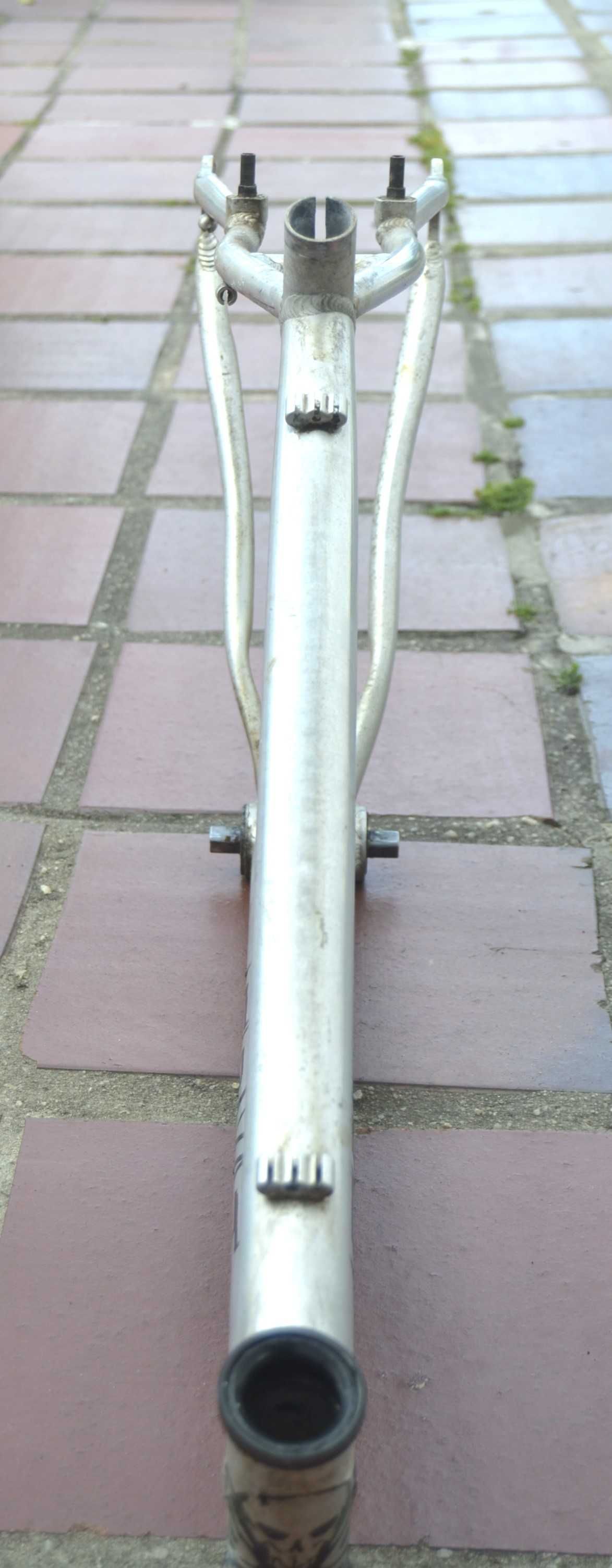 Quadro de Bicicleta em Aluminio, Tamanho Medio, Roda 26