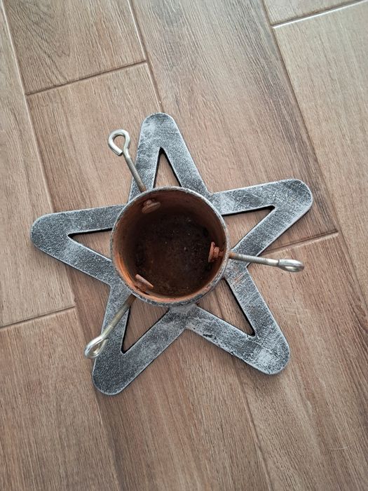 Stojak pod choinkę gwiazda