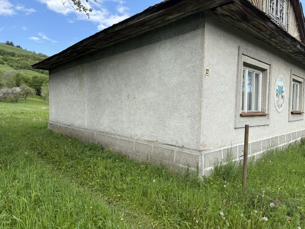 Продається будинок з ділянкою 14 сотих у горах Закарпаття