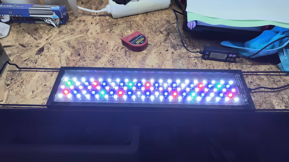 Calha de aquário rgb