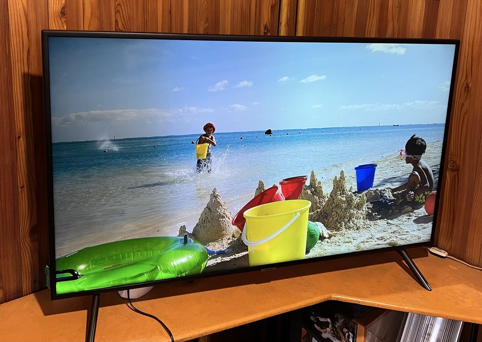 Telewizor Samsung 49” 4K UHD Smart TV WiFi Netflix YouTube
