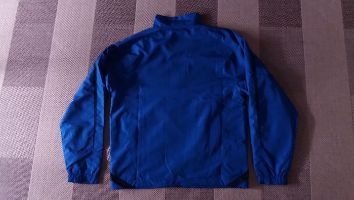 Corta-Vento Umbro - COMO NOVO