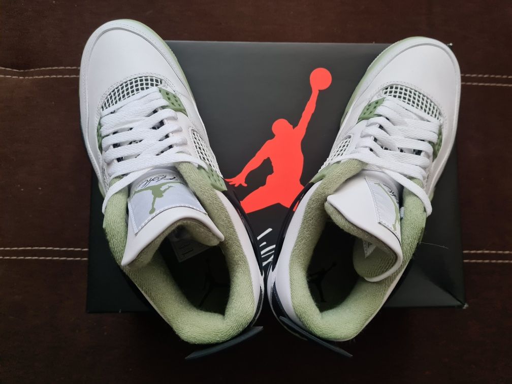 Nike Air Jordan 4 Seafoam