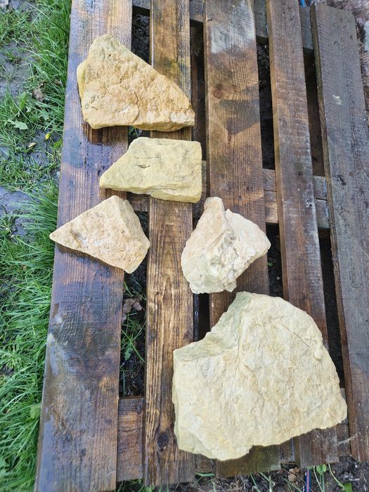 Kamienie kamień do akwarium  głaz