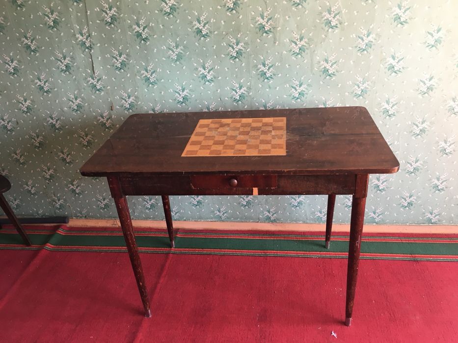 Два столи деревʼяні