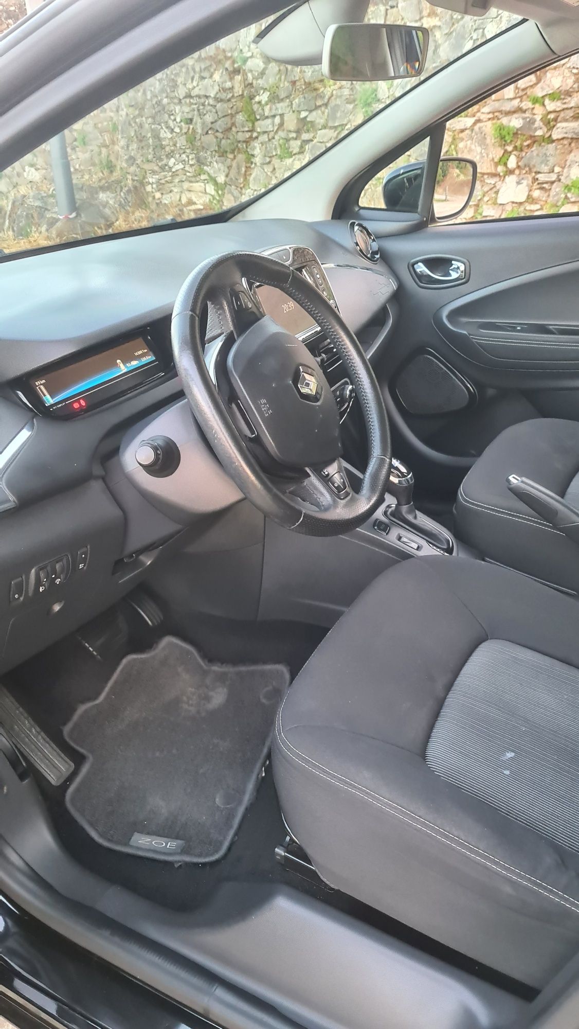 Renault zoe 40 kw  baterias próprias