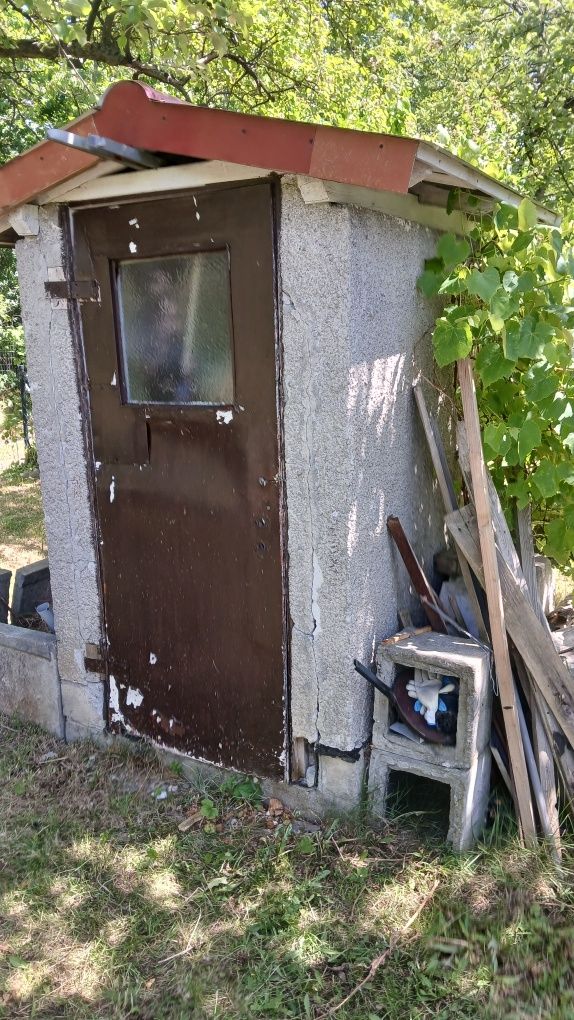 Gruz budowlany rozbiórkowy bloczki betonowe i gazonowe