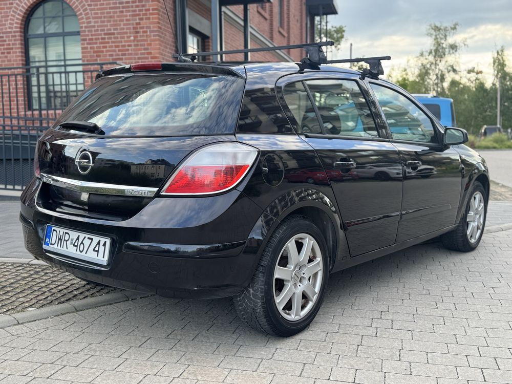 Opel Astra 1.9cdti bardzo fajny samochod w dobrej cenie