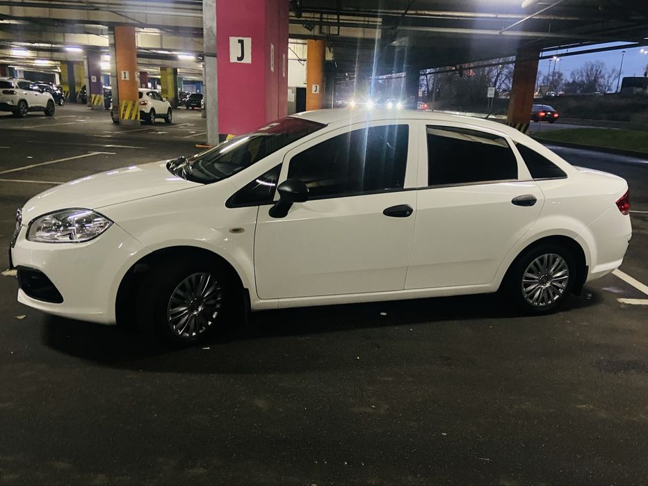 Fiat linea 2013 рік 1.4 газ/бензин