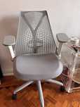 Cadeira de escritório Herman Miller Sayl — como nova!