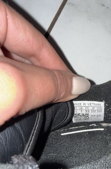 Кросівки демісезон адідас adidas оригінал чорні зручні на шнурках