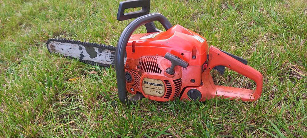Husqvarna 142 pilarka spalinowa moc 2.6km