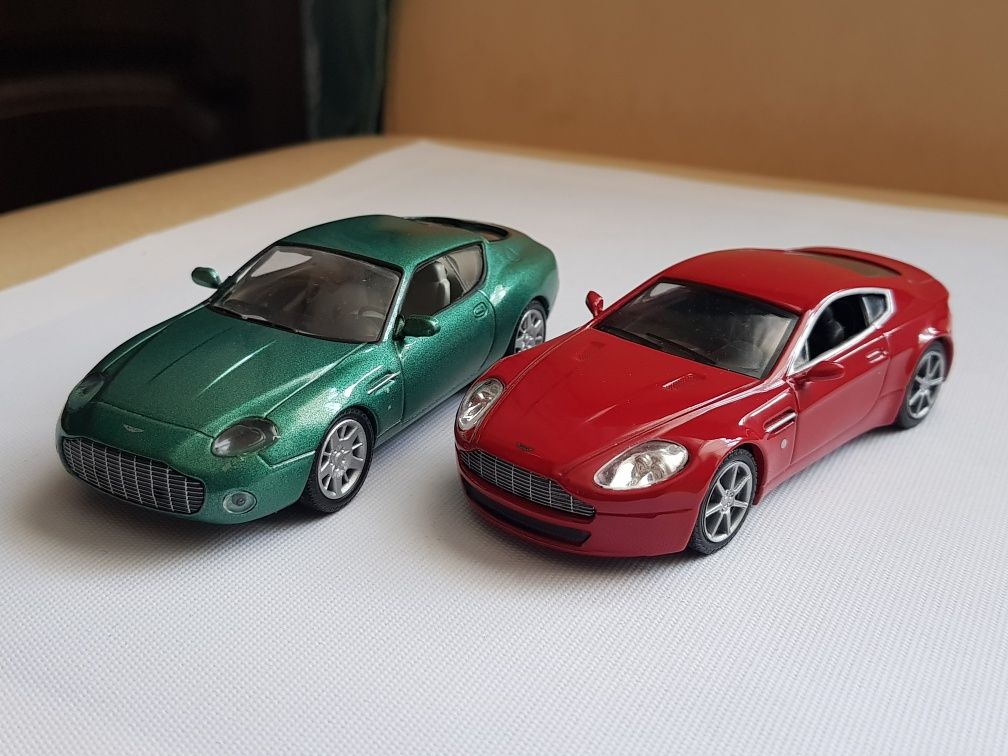 Суперкари від DeAgostini, маштаб 1:43 "Aston Martin"