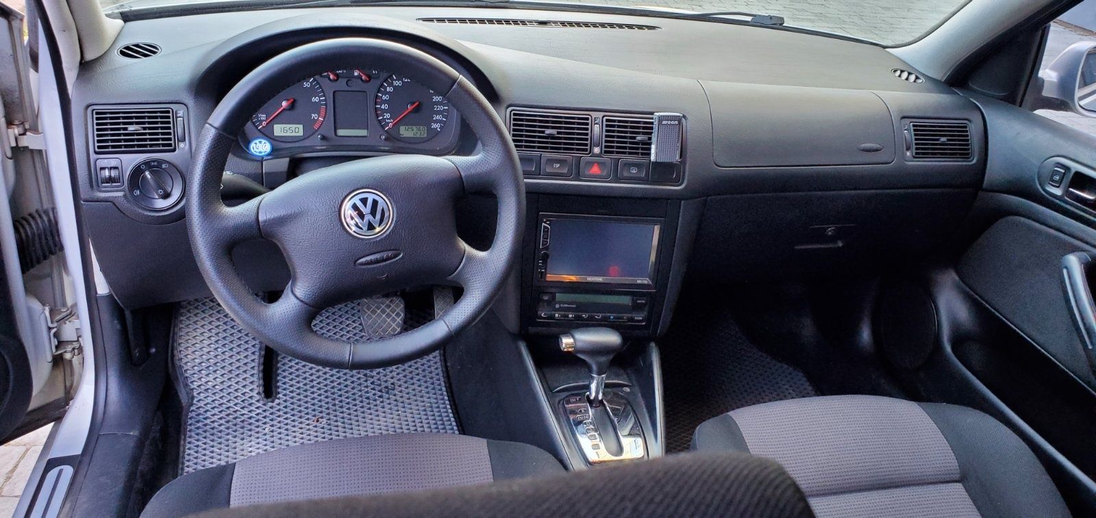 Volkswagen Golf 4