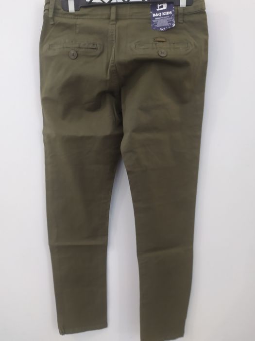 Spodnie chłopięce materiałowe roz. 140