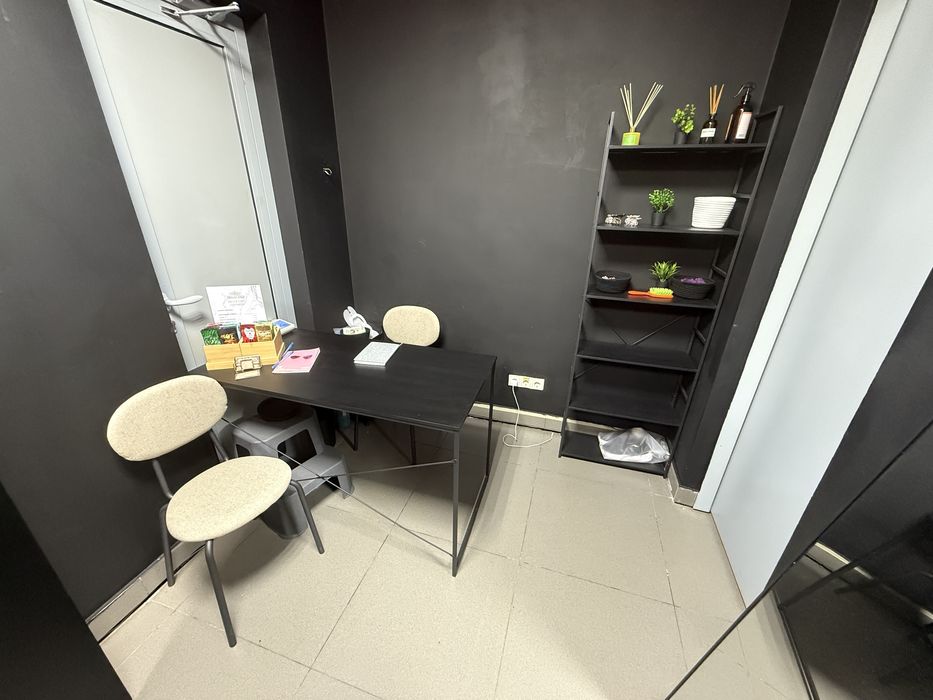 Продається діючий бізнес — солярій у спортзалі