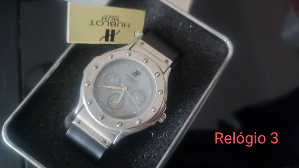 Bonito Relógio Novo