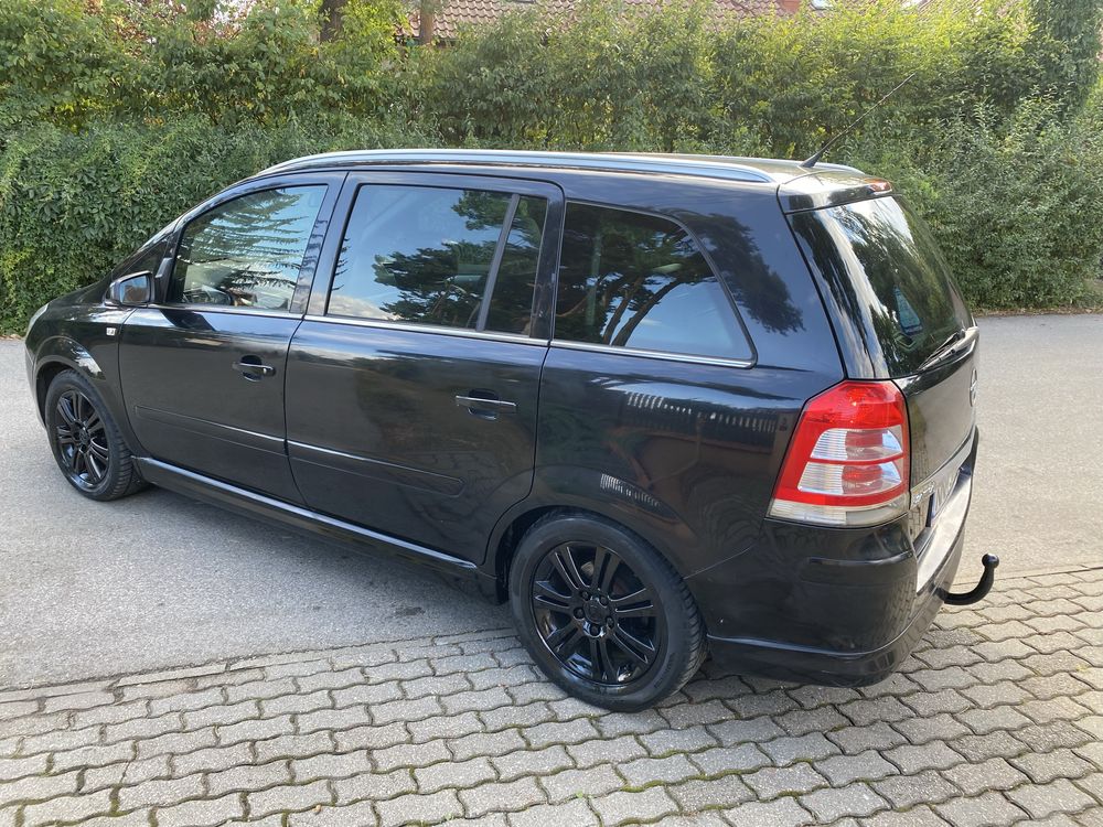 Na Sprzedaż Opel Zefira 1.9 tdi 2010rok Dobry stan zamiana