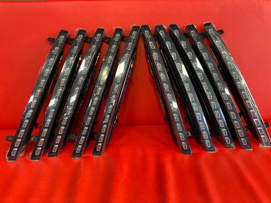 левый правый поворотник AUDI Q7 4L LCI 12 диодов