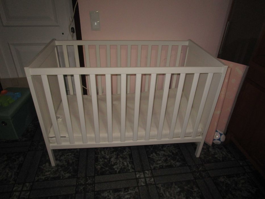 cama para bébé quase nova