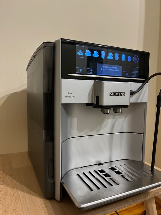 Кавомашина Siemens EQ6 series 300