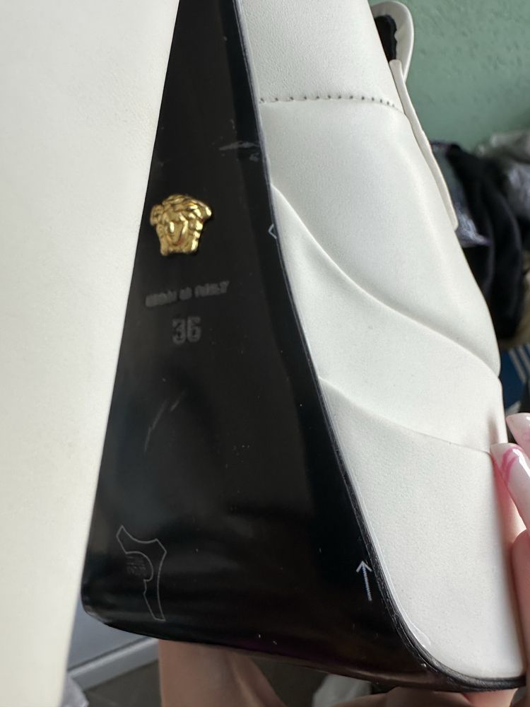 туфли Versace белые