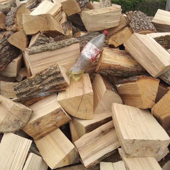 Дрова колотые ( дуб, граб, ясень, акацыя )