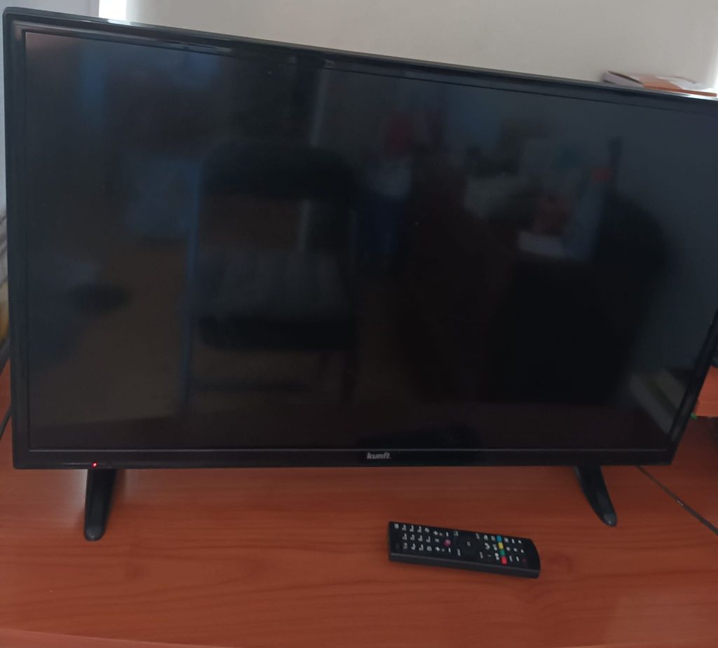 Tv kunft 32 polegadas(não é smartv!)