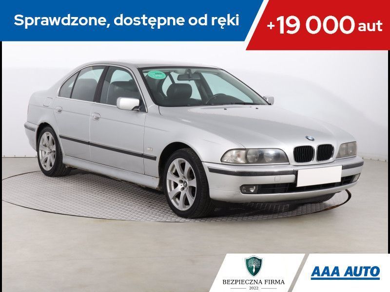 BMW Seria 5 520i Lifestyle , GAZ, Klimatronic,ALU, El. szyby