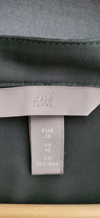 Vestido acetinado H&M