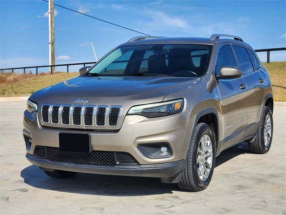 Jeep Cherokee Latitude Plus      2019