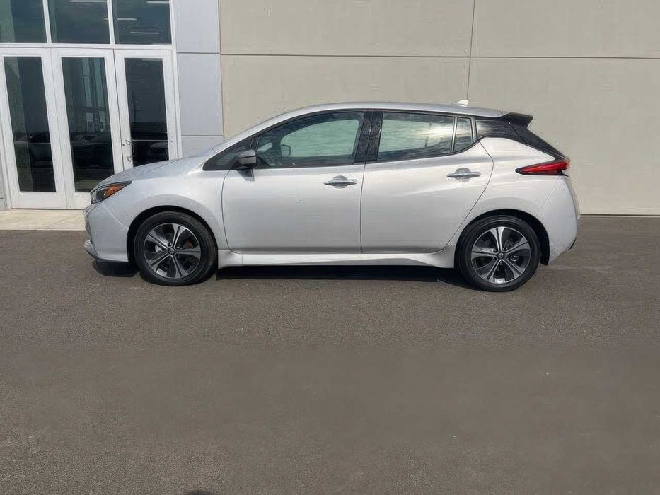 Nissan LEAF SL Plus      2020
