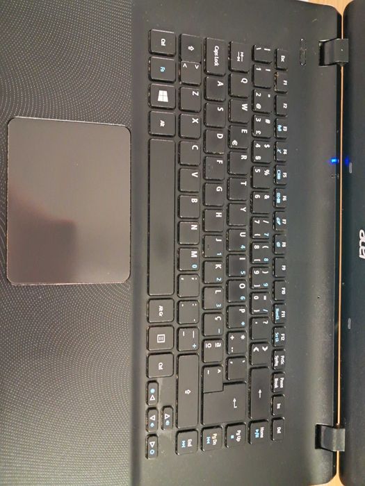 Portátil Acer ES1-520 com 16gb de RAM