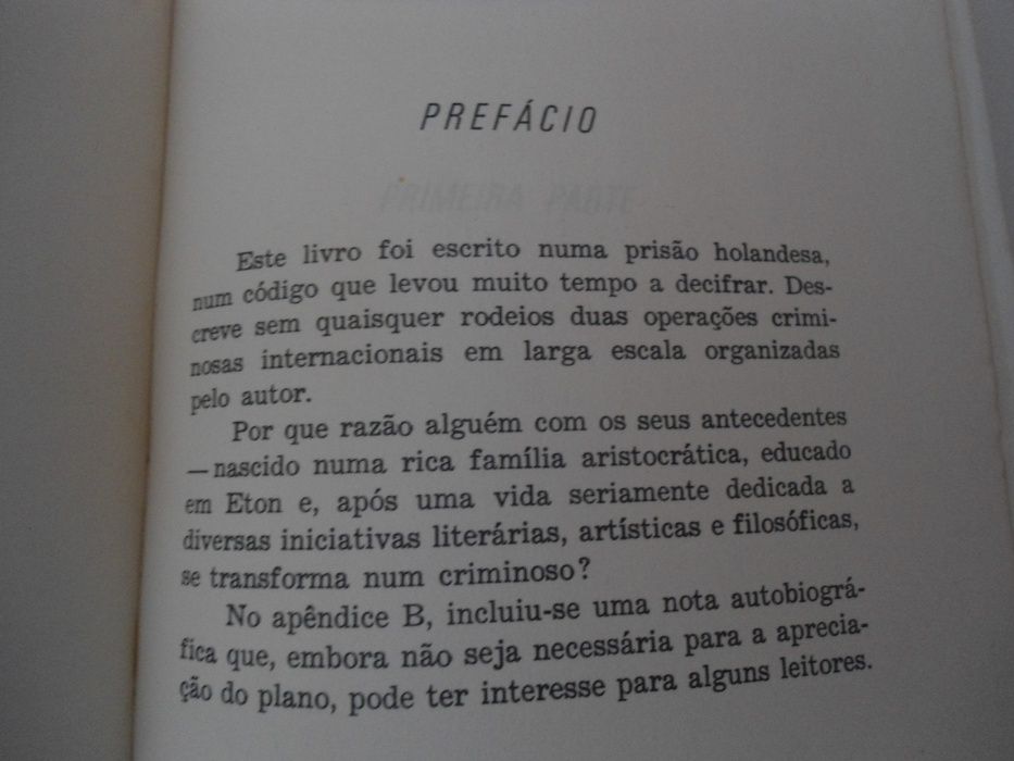 Como Roubar Bancos Sem Violência - Roderic Knowles (1973)