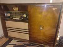 Zabytkowe radio Philips stereo z gramofonem