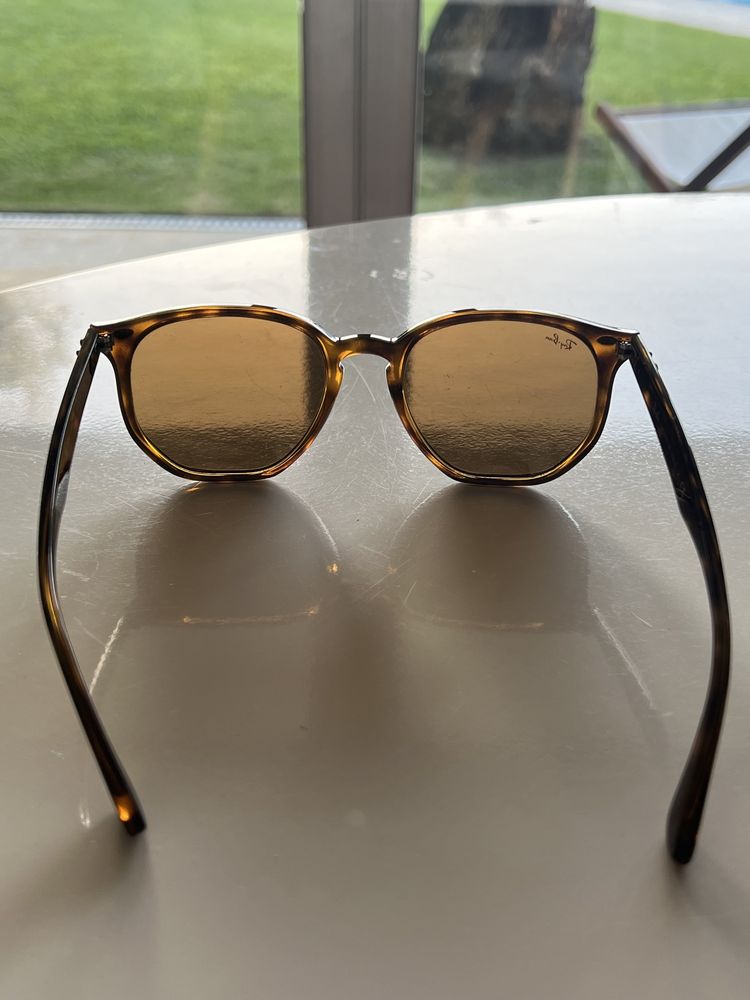 Óculos de sol Ray-Ban em ótimo estado