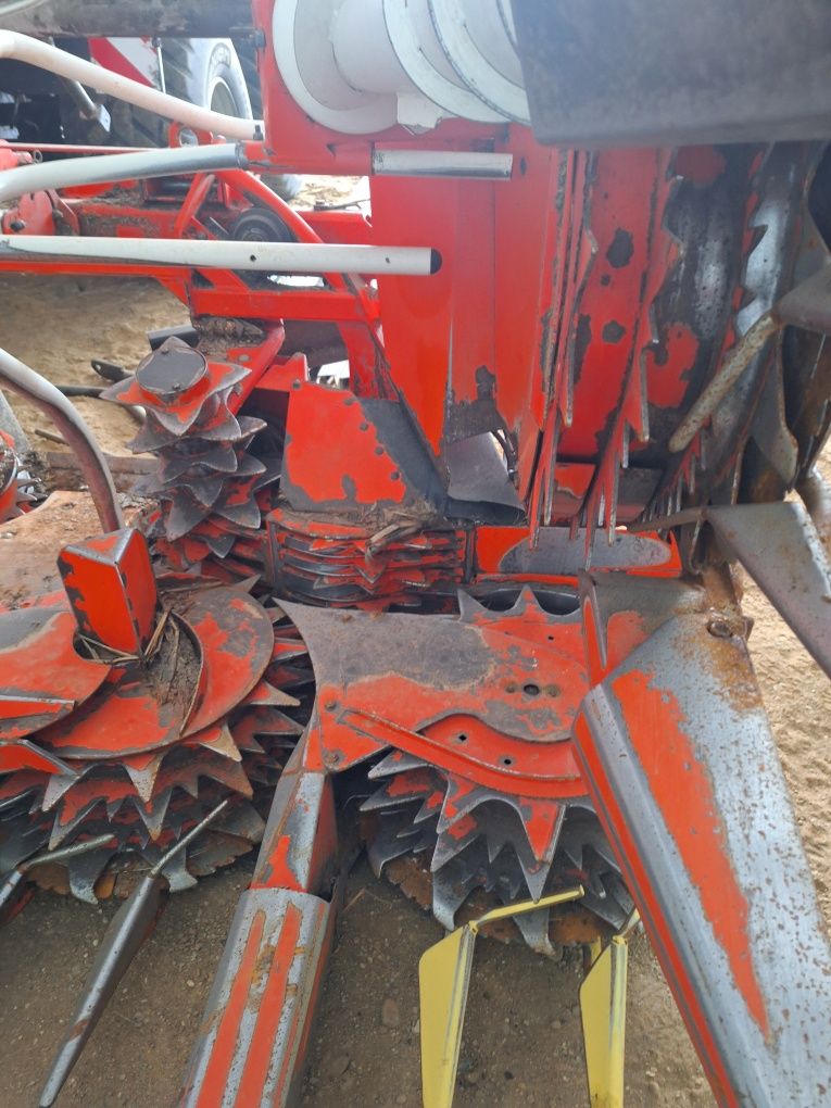 Kemper 6 i 8 rzędowy nowszy model Stan bdb Claas john deere Orbis Fend